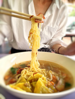 Noodles stay separated al dente in the sweet prawn stock.